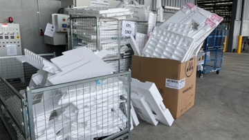 Riciclo degli imballaggi in polistirolo per frutta e verdura negli USA: caso studio con compattatore EPS GREENMAX