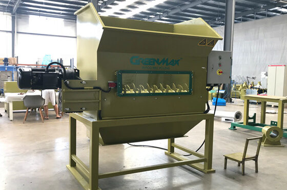 Trituratore di plastica: Soluzione per i rifiuti di schiuma nelle PME