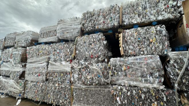 Riciclo PET: come le macchine GREENMAX trasformano le bottiglie usate in valore