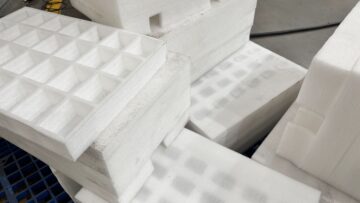 Imballaggi in EPE riciclabili: ridurre il volume con un densificatore | GREENMAX